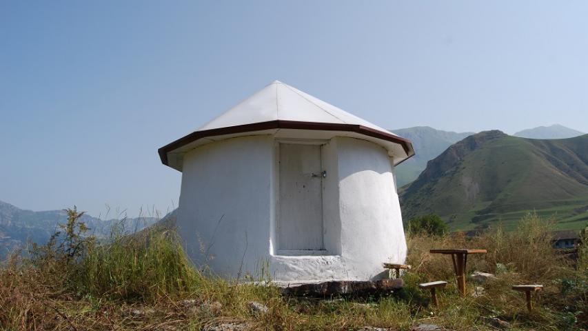 Кастарты-дзуар, с. Барзикау