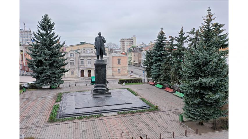 Памятник В. И. Ленину. 1957 г.