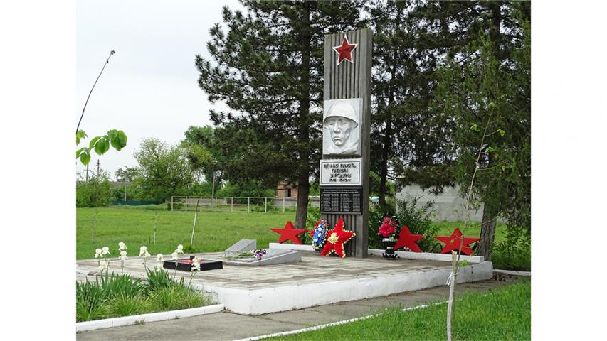 Братская могила, ст. Павлодольская